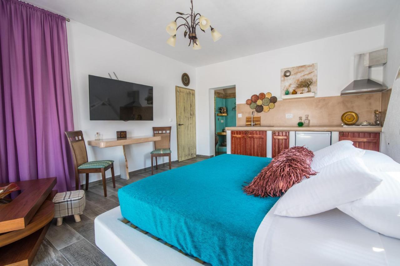 Elaiolithos - Luxury Villa Suites - Adults Only Khalkíon Екстериор снимка